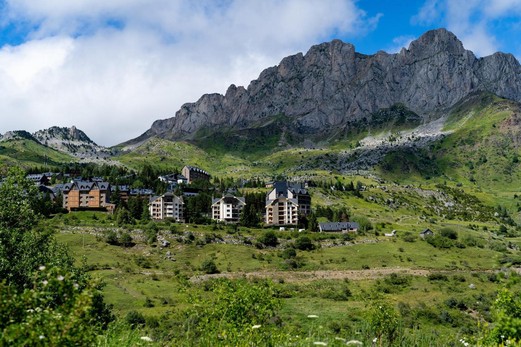 Snoe Hotel Formigal Exterior photo